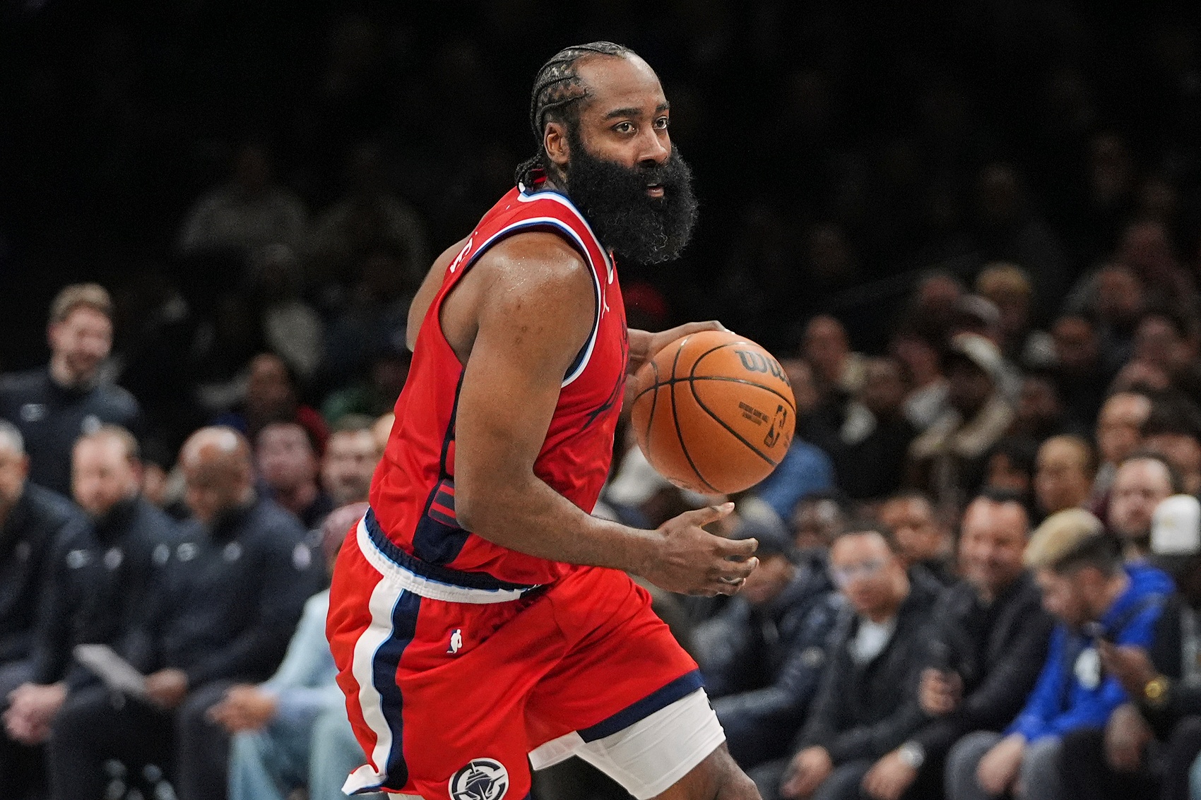 KAIYUN SPORTS-旗鼓相当！哈登生涯至今投篮命中数8442球 罚球命中数8439球