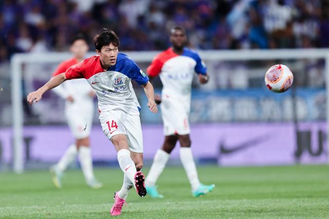 KAIYUN SPORTS-【中超】谢鹏飞中柱 于根伟执教百场津门虎0比0申花